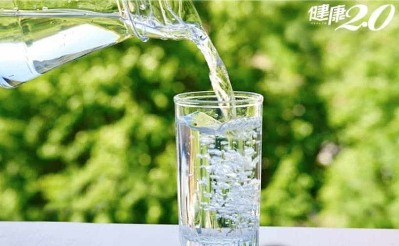 飲水很重要, 每天都要喝足量的水 飲水很重要, 每天都要喝足量的水